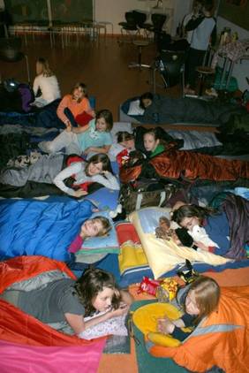 Kinder im Klassenzimmer