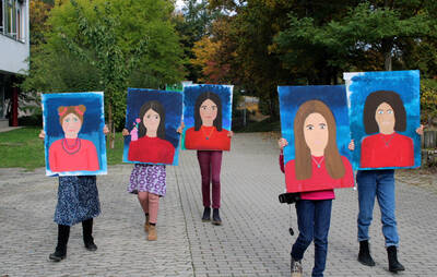 Kunstprofil-Kl5-Maedels.JPG
