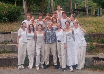 Der Kurs Literatur und Theater mit ihrem Lehrer Herr Schwarzkopf