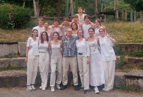 Der Kurs Literatur und Theater mit ihrem Lehrer Herr Schwarzkopf