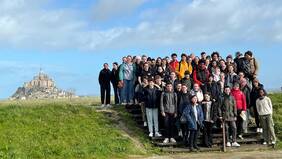 Gruppenbild vor Mont St. Michel