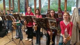 musizierende Schülerinnen